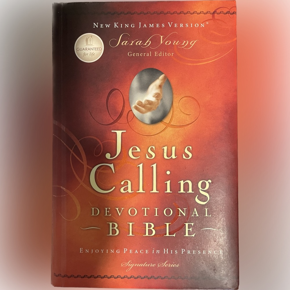 Jesus Calling Devotional Bible